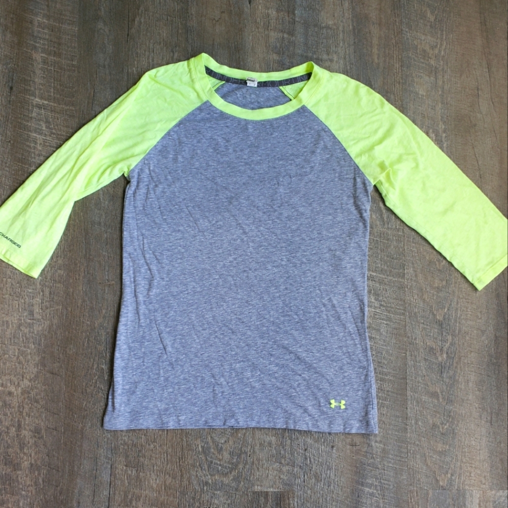 Under Armour womens 3/4 length sleeve raglan tee size SM